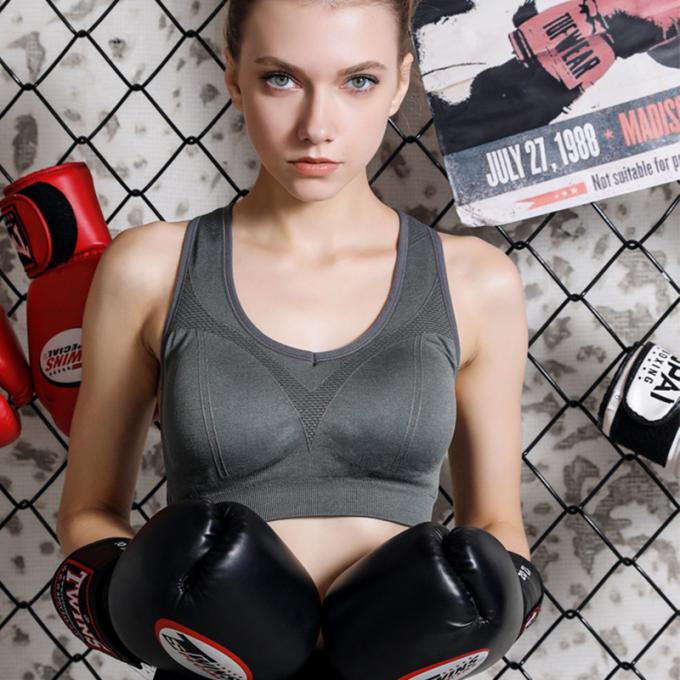 Os sutiãs por atacado dos esportes para mulheres Wirefree acolchoado malham o sutiã dos esportes do conforto do sutiã da aptidão do Gym da ioga