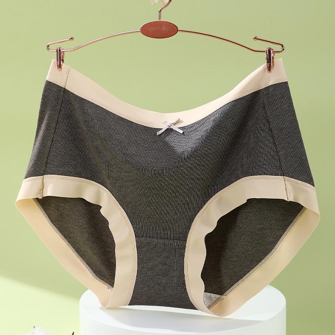 O algodão médio de Traceless da cintura da menina por atacado respirável mais o roupa interior do tamanho 3 camadas escapa a cuecas das mulheres da prova