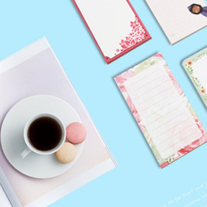 Blocos de notas magnéticos feitos sob encomenda do design floral por atacado para fazer a lista para notas pegajosas do ímã do refrigerador da lista do mantimento