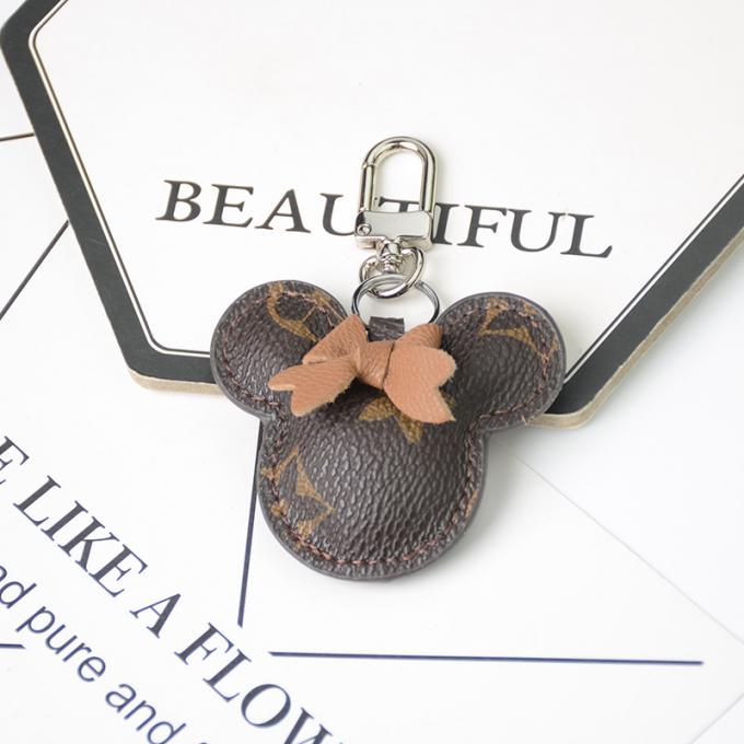 Acessórios de couro por atacado Diamond Bear Keychain Keychains dos ornamento do saco do pendente da corrente chave do cão do urso para mulheres
