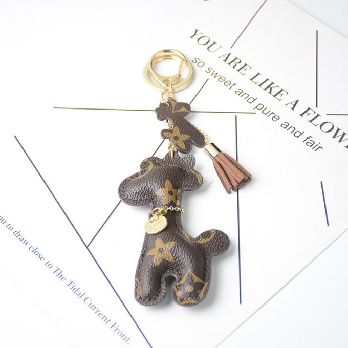 Acessórios de couro por atacado Diamond Bear Keychain Keychains dos ornamento do saco do pendente da corrente chave do cão do urso para mulheres